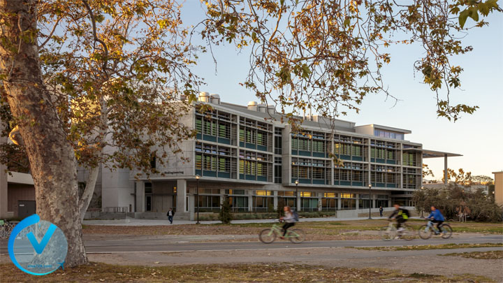 ساختمان مهندسی زیست دانشگاه سانتاباربارا