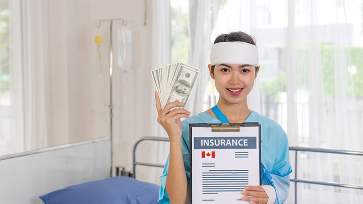 رشته بیمه در کانادا